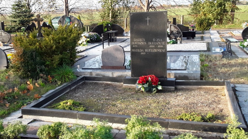 Matildos Bliūdžiuvienės kapas Lėbartų kapinėse, 2018 m.
