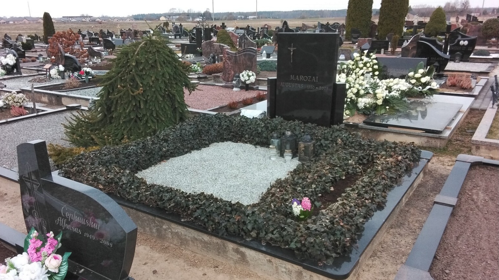 Augusto Marozo kapas Tabariškių kapinėse, 2025 m.