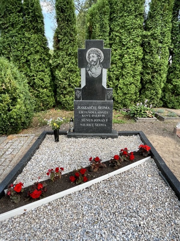Jono Juozaičio kapas Sereikių kapinėse, 2023 m. (fot. N. Tocionytė)